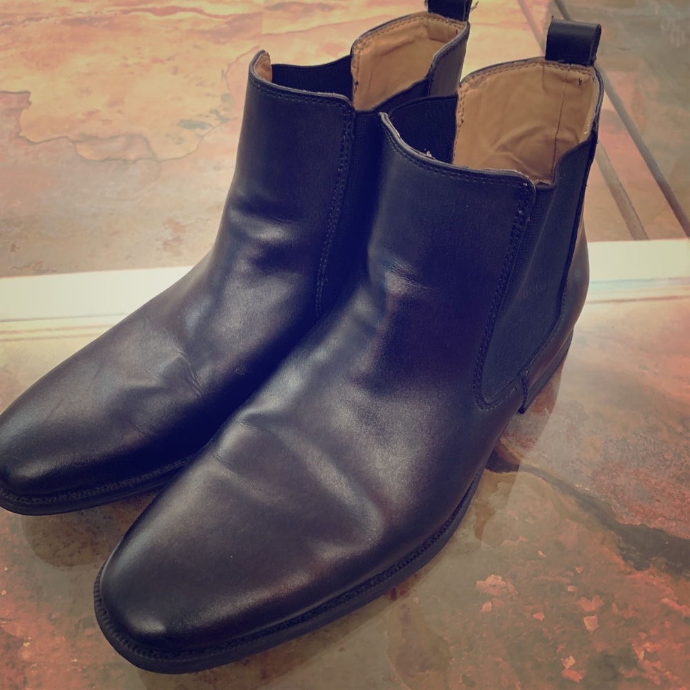 G.H.Bass&Co. used men’s dress shoes